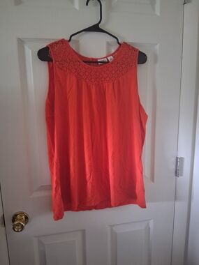 Cato Coral Crochet Yoke Sleeveless Camisole